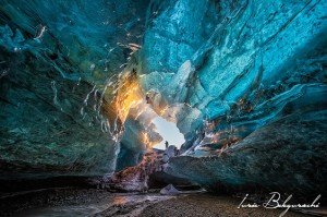 ¿Te apasiona la fotografía? Realiza un taller fotográfico en Islandia y adéntrate en una cueva de hielo