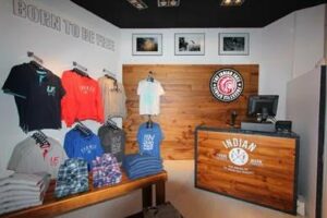 La franquicia de ropa casual The Indian Face abre su primera tienda en Valencia