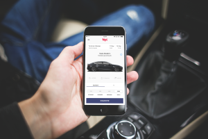 Emprendedores crean bipi, una app para alquilar un vehículo en tres clics