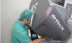El Hospital Ruber Internacional recurre al Robot Da Vinci, una herramienta quirúrgica de última generación - Diario de Emprendedores
