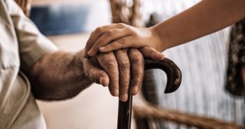 La startup Neki lanza Nock Senior, unos dispositivos para ayudar a las personas con Alzhéimer - Diario de Emprendedores