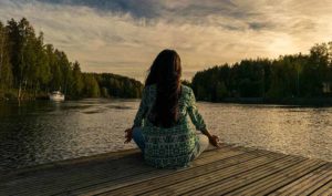 Cómo desconectar aprovechando los beneficios de la meditación guiada - Diario de Emprendedores