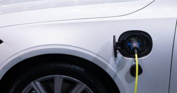 Ahora es posible electrificar un coche de combustión para acceder a la Zona de Bajas Emisiones Coche